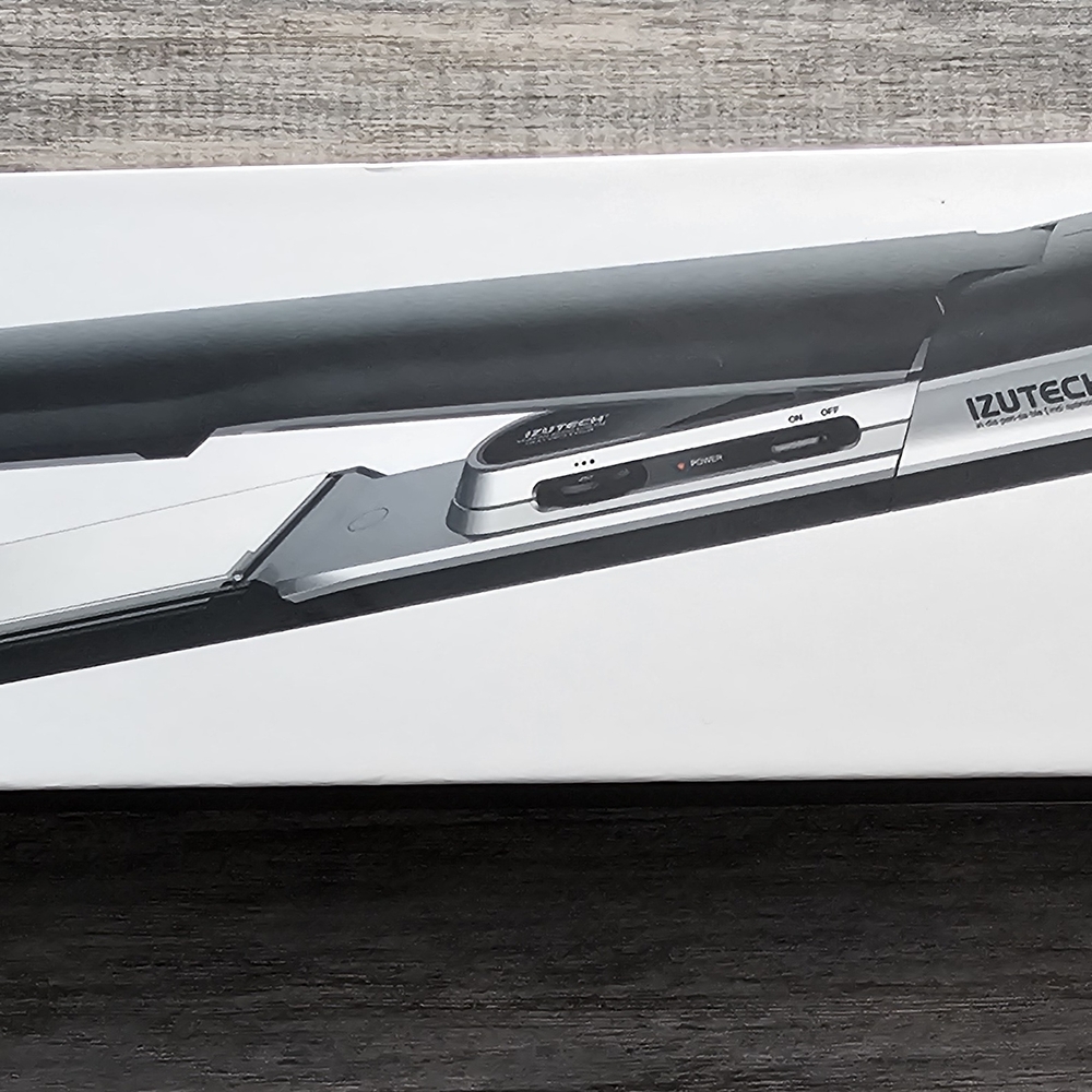 Izutech Black and Silver Hair Straightener 1.25